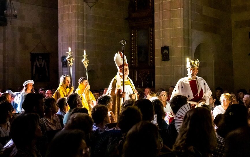 ÀLBUM DE FOTOS DE DOS MIL ANYS A IHALOR.